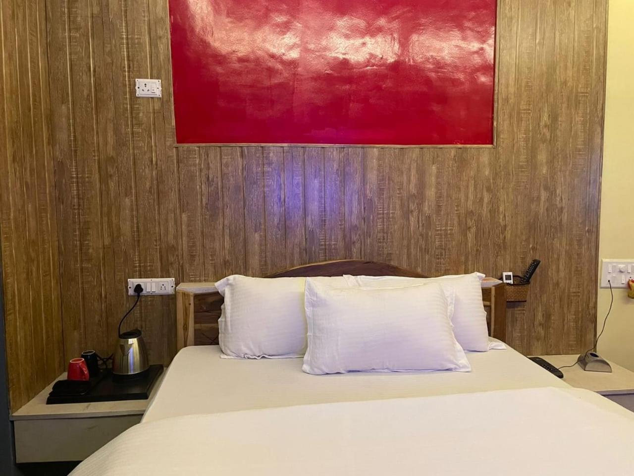 Wayfare Sp Resort ปันเวล ภายนอก รูปภาพ