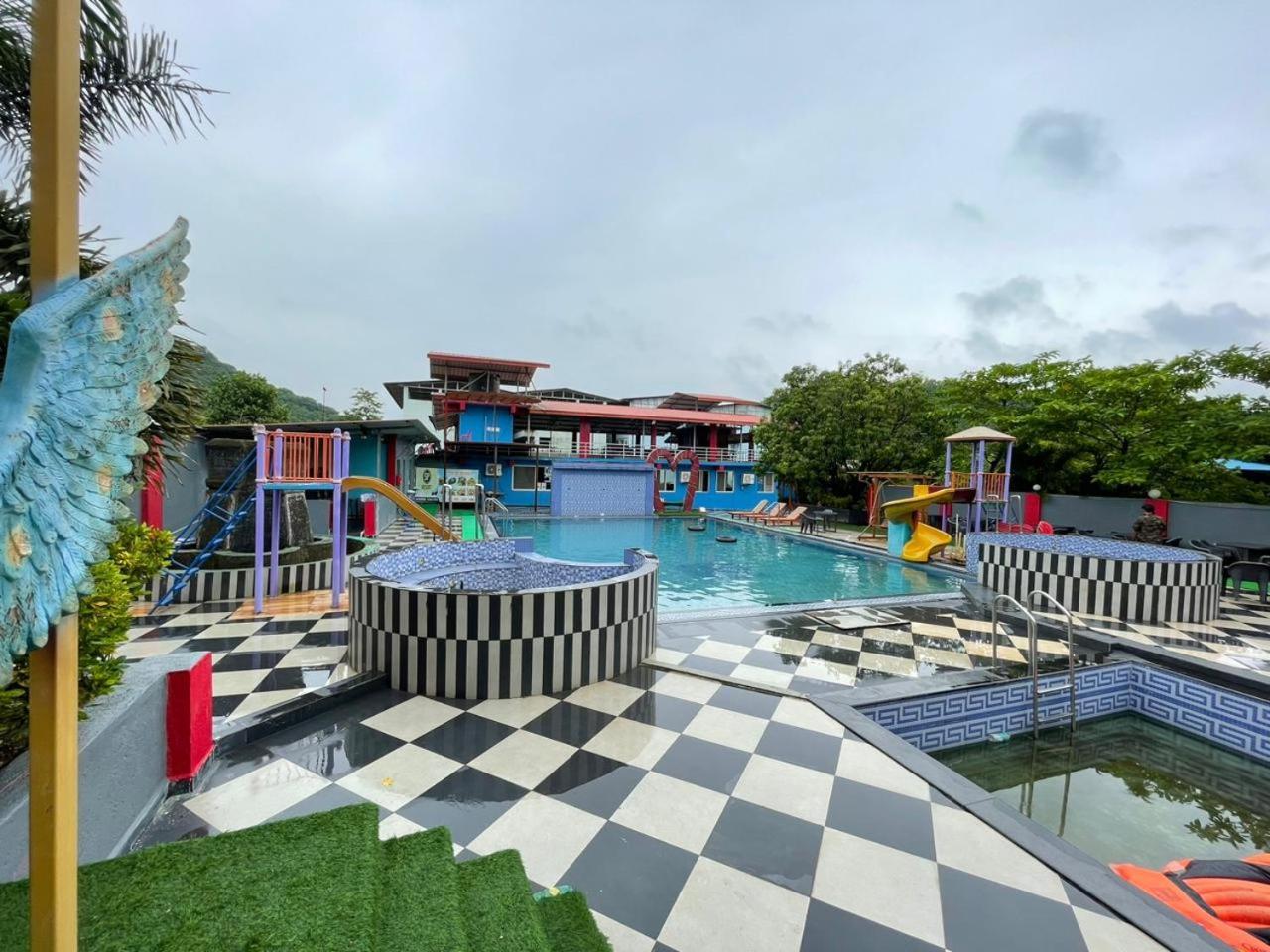 Wayfare Sp Resort ปันเวล ภายนอก รูปภาพ