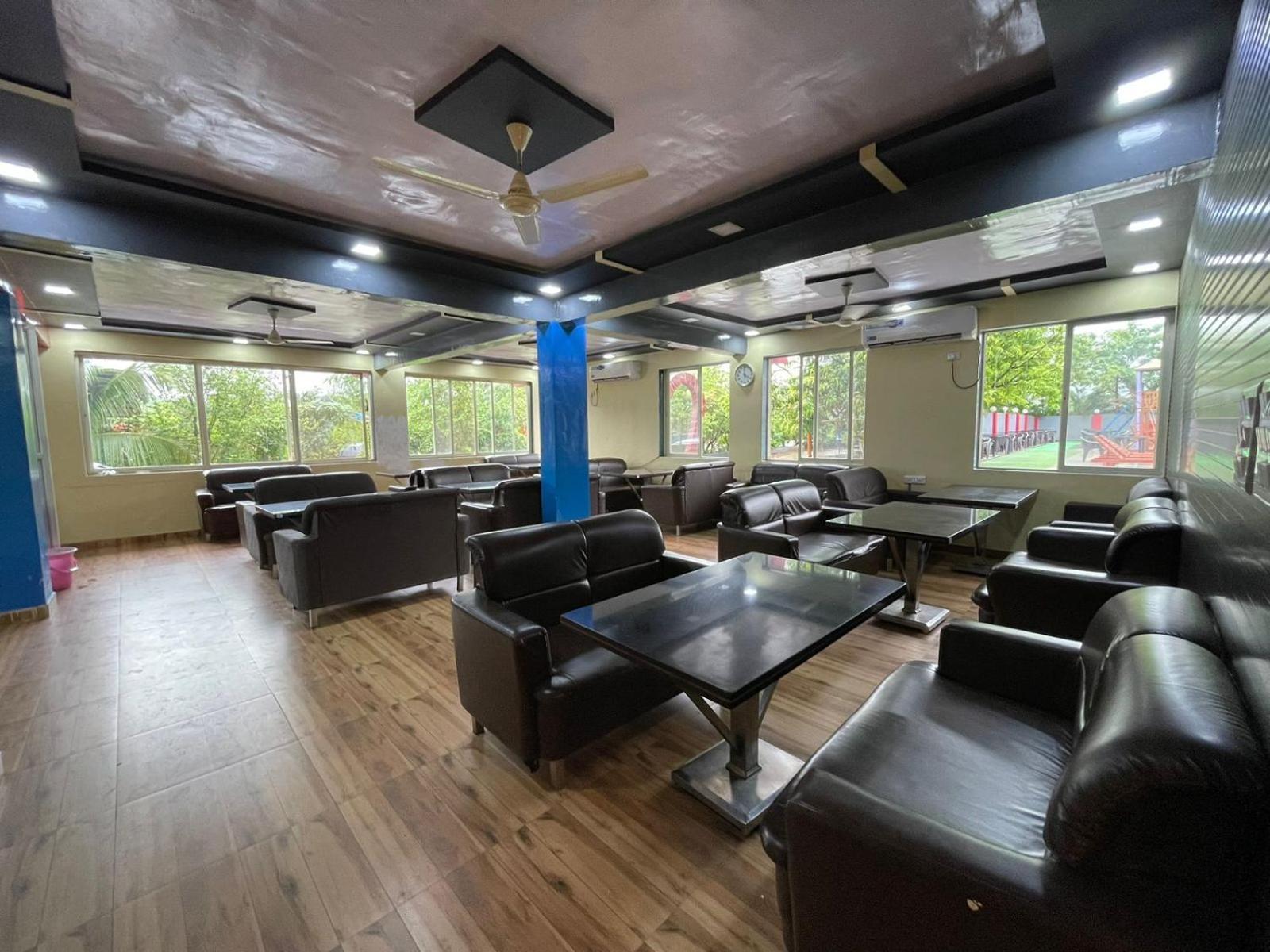 Wayfare Sp Resort ปันเวล ภายนอก รูปภาพ