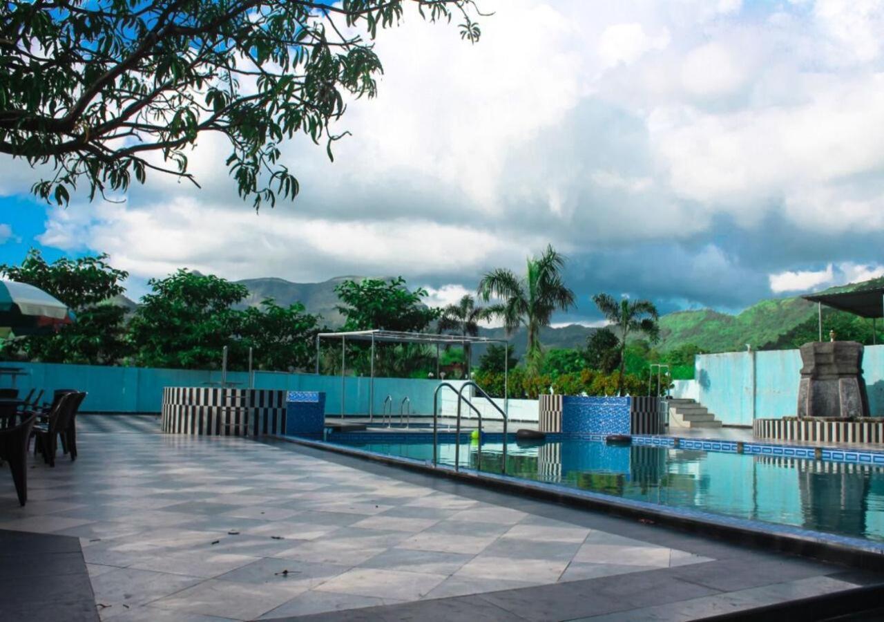 Wayfare Sp Resort ปันเวล ภายนอก รูปภาพ