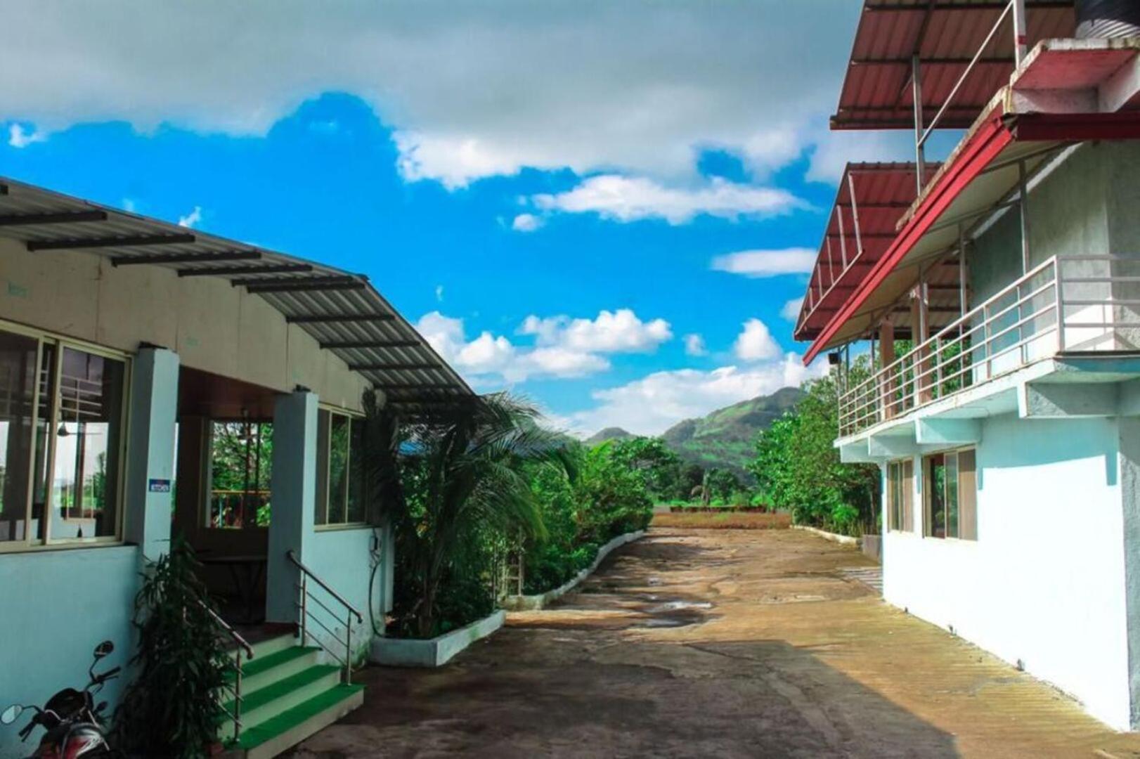 Wayfare Sp Resort ปันเวล ภายนอก รูปภาพ